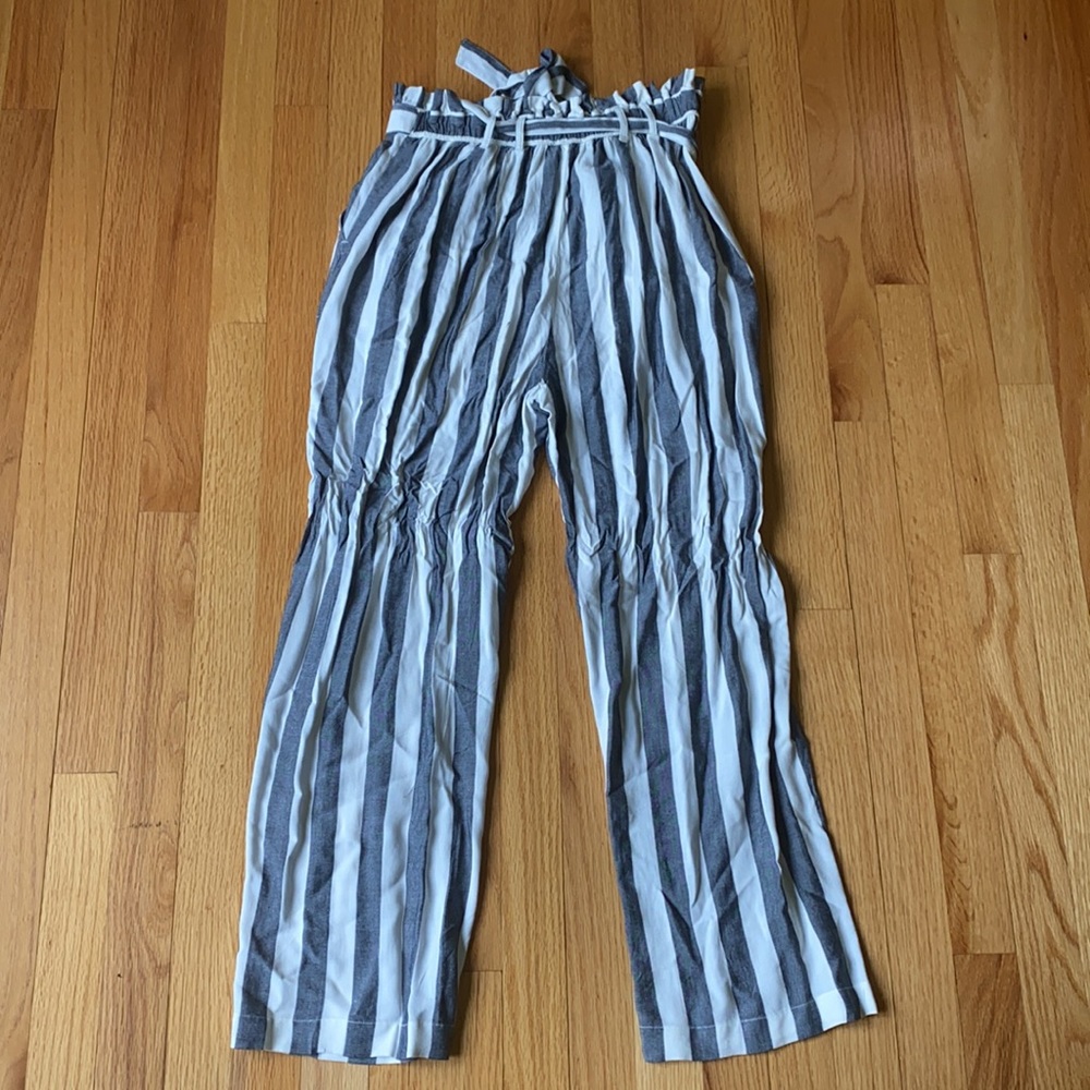 American Eagle Stripped Paper Bag Pants View 3